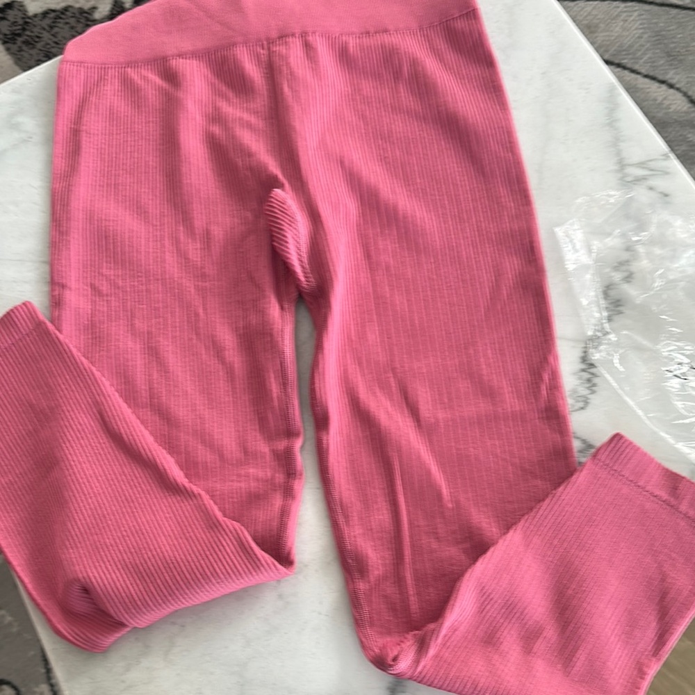 Victoria's Secret Pink Leggings